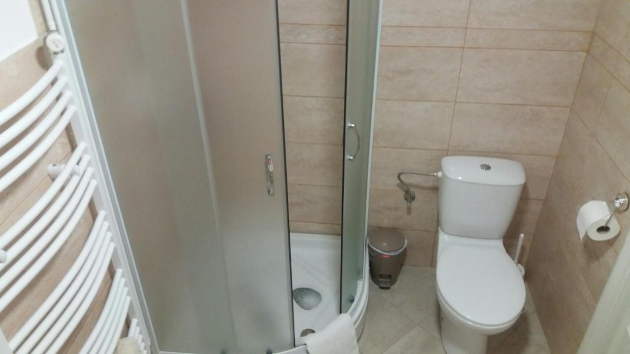 Rita Apartman & Studio Zrenjanin Buitenkant foto