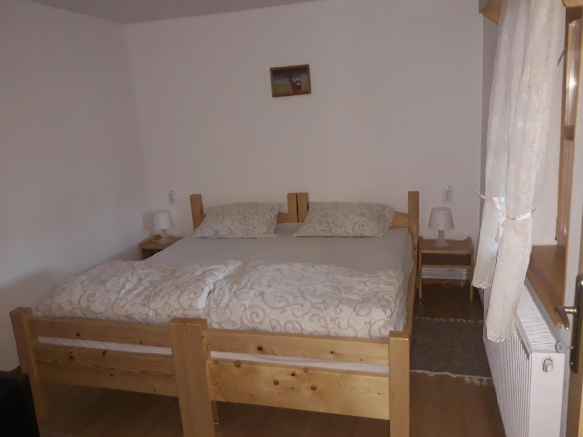 Rita Apartman & Studio Zrenjanin Buitenkant foto