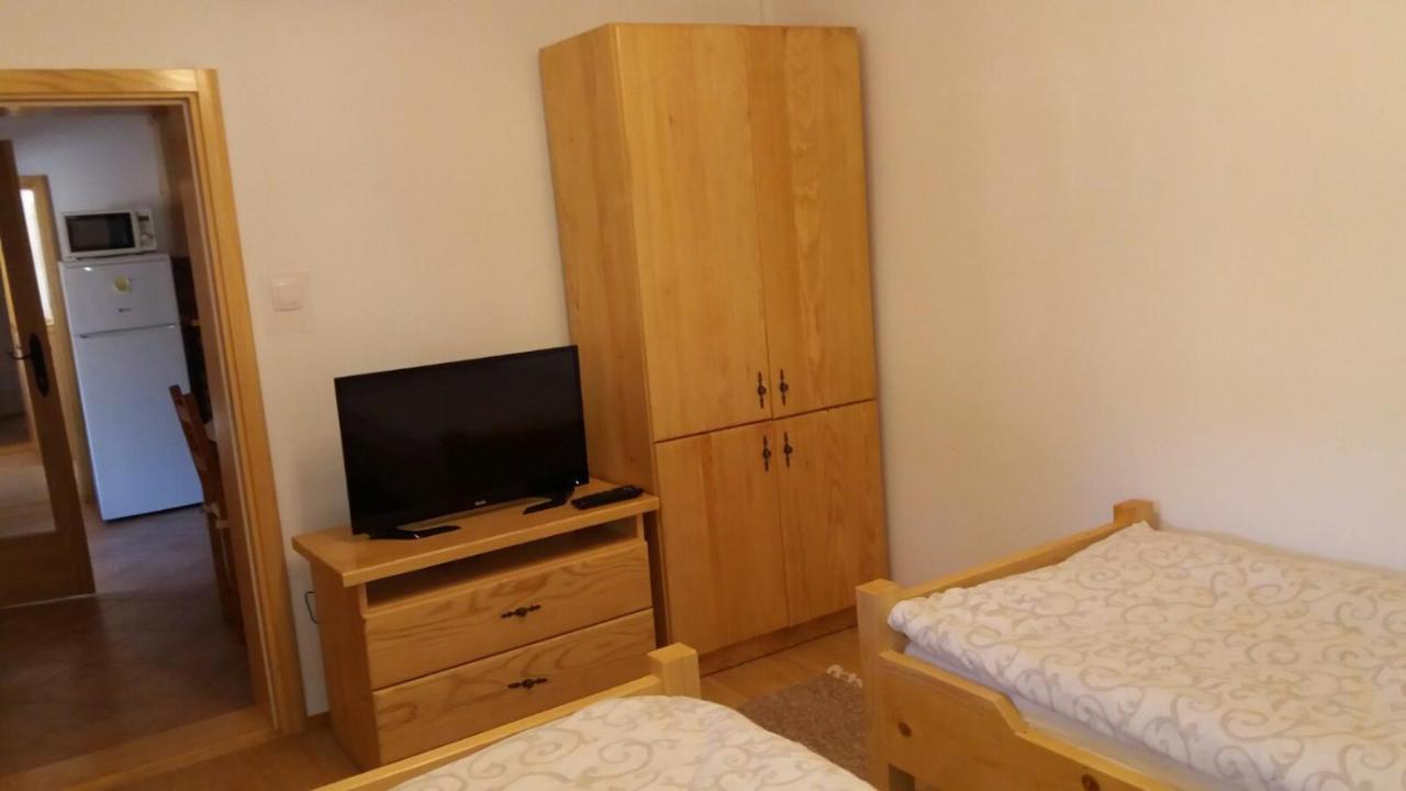Rita Apartman & Studio Zrenjanin Buitenkant foto