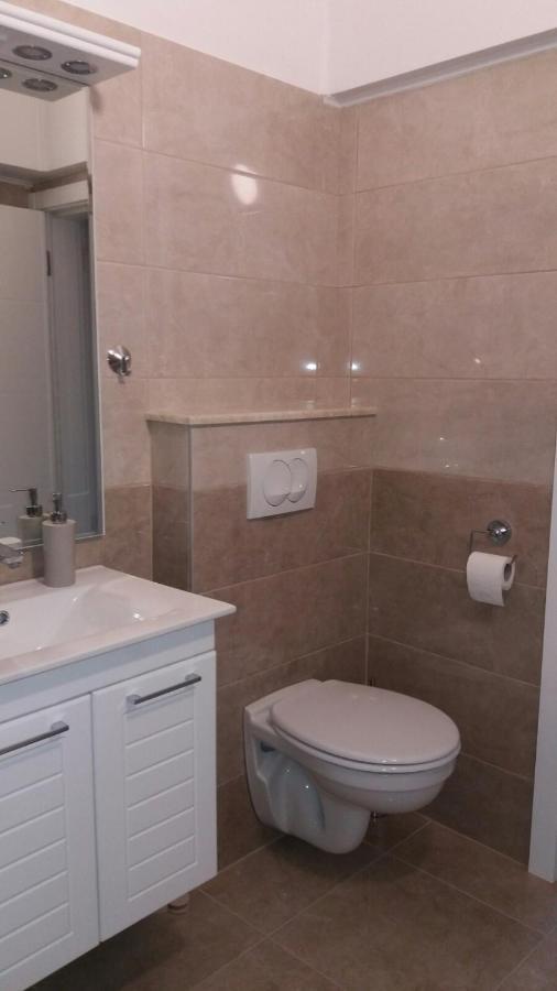 Rita Apartman & Studio Zrenjanin Buitenkant foto