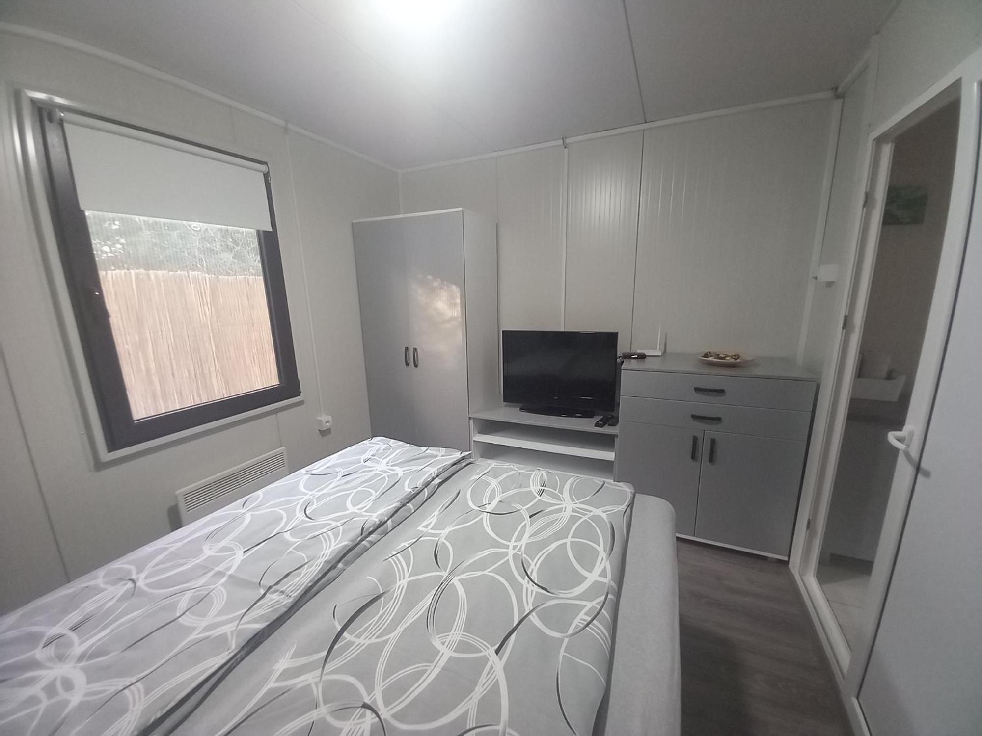 Rita Apartman & Studio Zrenjanin Buitenkant foto